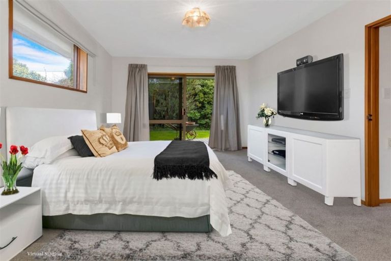 Photo of property in 2/11 Rossiter Avenue, Redwood, Christchurch, 8051