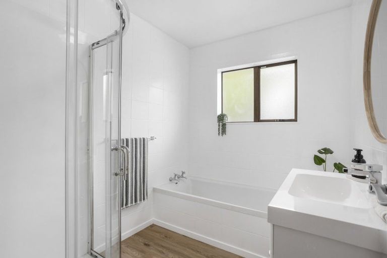 Photo of property in 32 Precelly Street, Allanton, Mosgiel, 9092