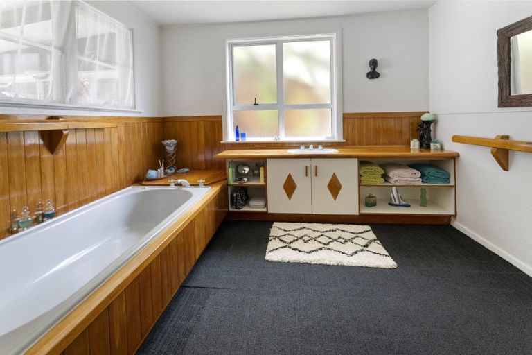 Photo of property in 2 Milton Street, Murchison, 7007