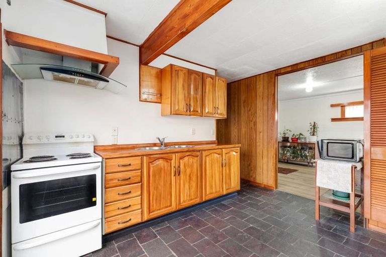 Photo of property in 91 Barrys Road, Glendene, Auckland, 0602
