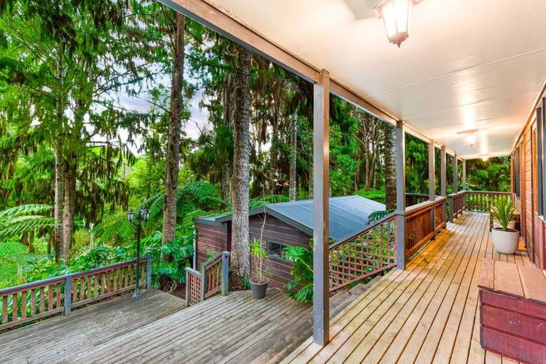 Photo of property in 84 Mountain Road, Henderson Valley, Auckland, 0612