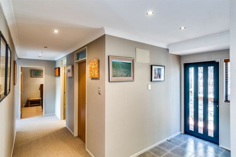 Photo of property in 35 Lighthouse Road, Bluff Hill, Napier, 4110