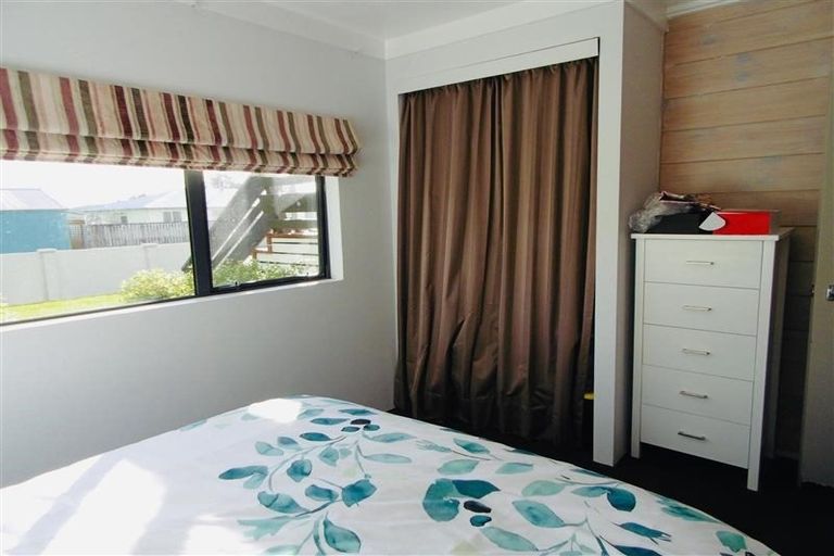 Photo of property in 3 Manu Crescent, Upper Vogeltown, New Plymouth, 4310