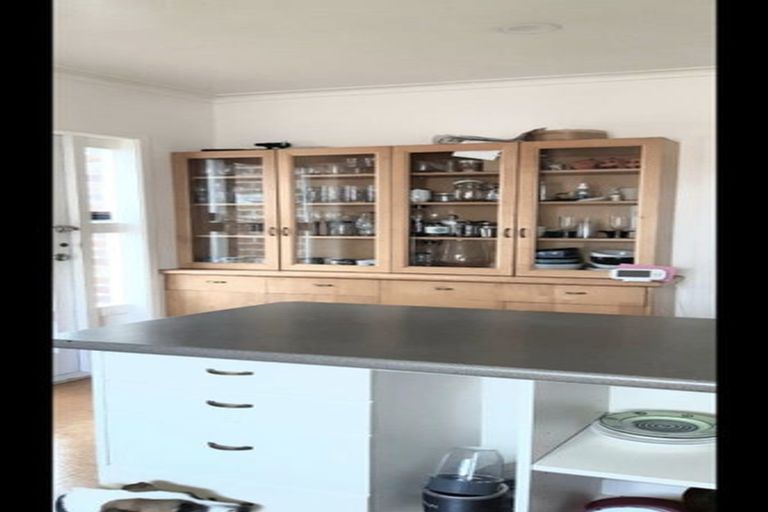 Photo of property in 31 Norwood Road, Bayswater, Auckland, 0622