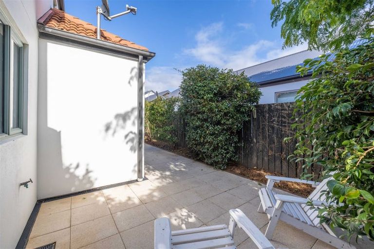 Photo of property in 58 Hewitts Road, Merivale, Christchurch, 8014