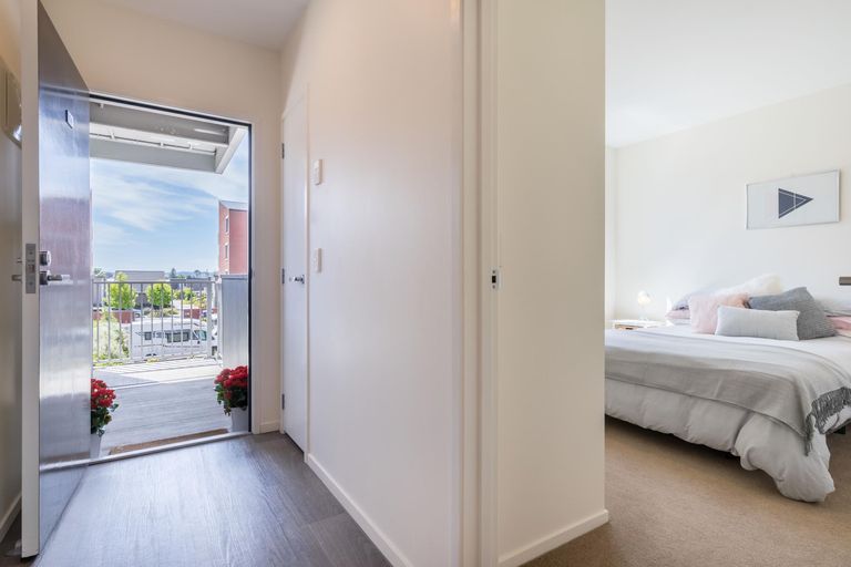 Photo of property in 104/160b Hobsonville Point Road, Hobsonville, Auckland, 0616