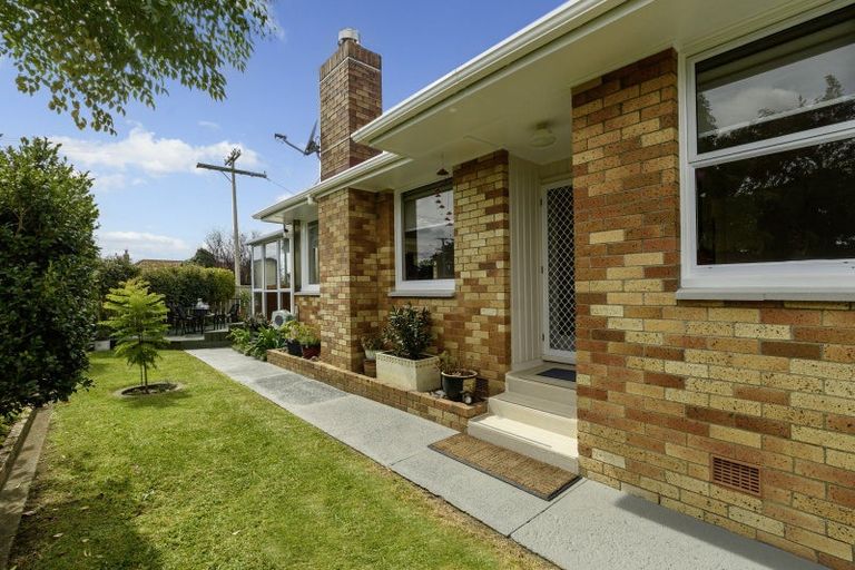 Photo of property in 2 Rimu Street, Gate Pa, Tauranga, 3112