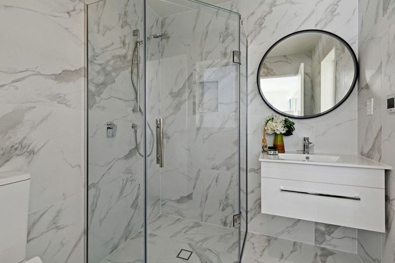 Photo of property in 17b Alexandra Street, Riverhead, 0820