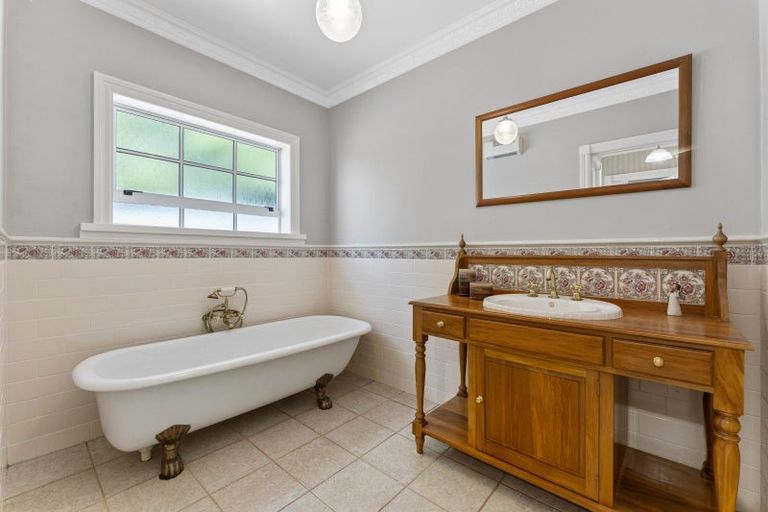 Photo of property in 7 Ngahere Court, Awapuni, Palmerston North, 4412