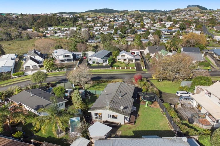 Photo of property in 72 Forrester Drive, Welcome Bay, Tauranga, 3112