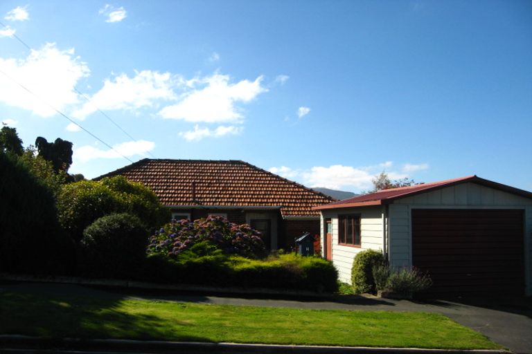 Photo of property in 8 Craighall Crescent, Wakari, Dunedin, 9010