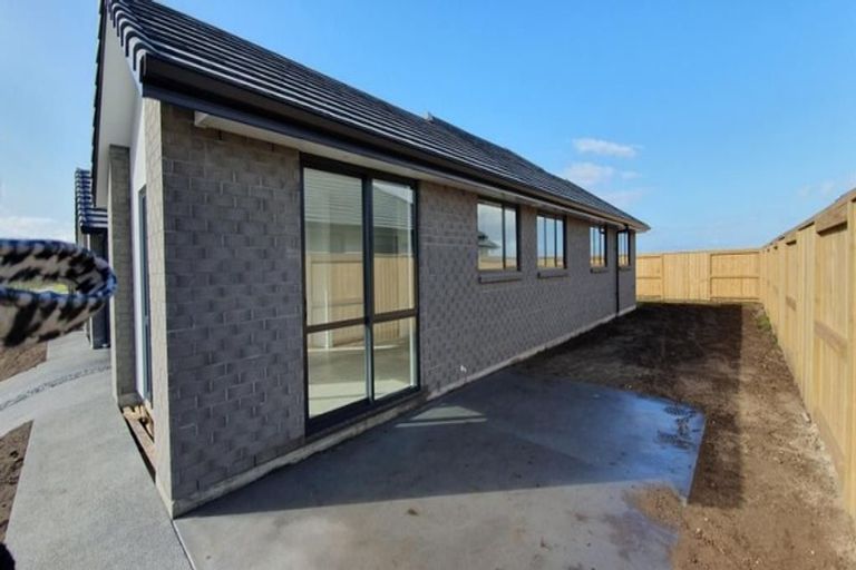Photo of property in 10 Wawai Drive, Papamoa Beach, Papamoa, 3118