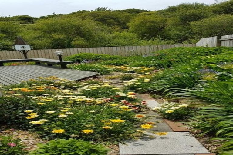 Photo of property in 90 Esmeralda Street, Welcome Bay, Tauranga, 3112