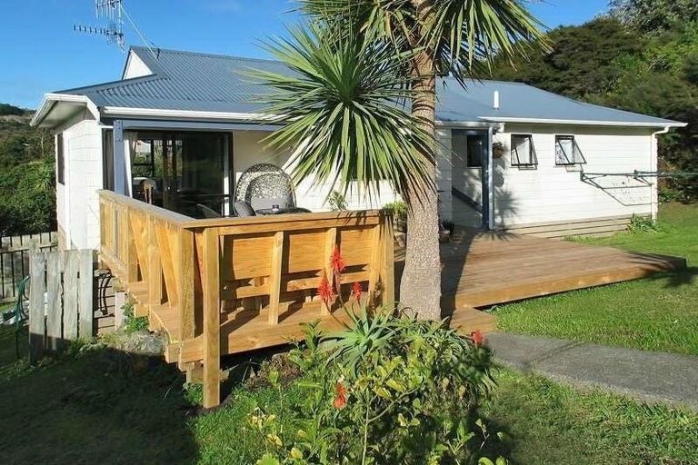 Photo of property in 19 Staithes Drive North, Whitby, Porirua, 5024