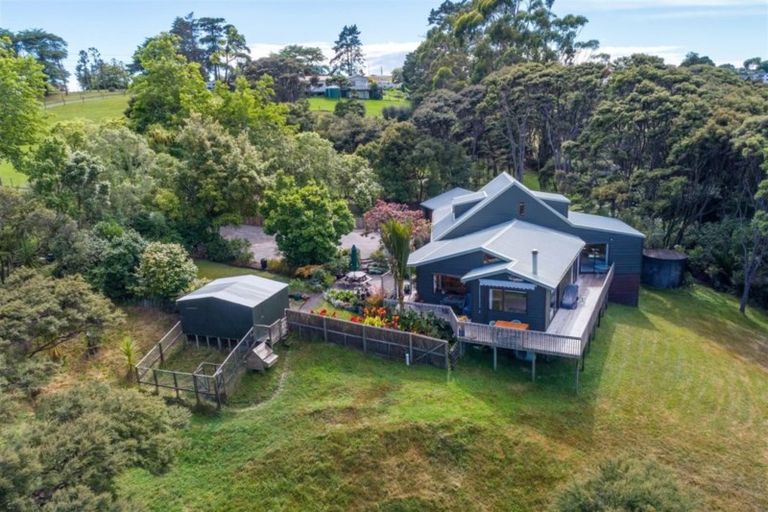 Photo of property in 66 Albany Highway, Greenhithe, Auckland, 0632