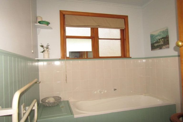 Photo of property in 31 Wilkie Crescent, Naenae, Lower Hutt, 5011