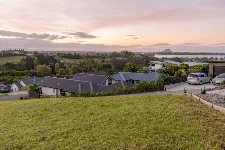 Photo of property in 17 Greenvale Place, Welcome Bay, Tauranga, 3112