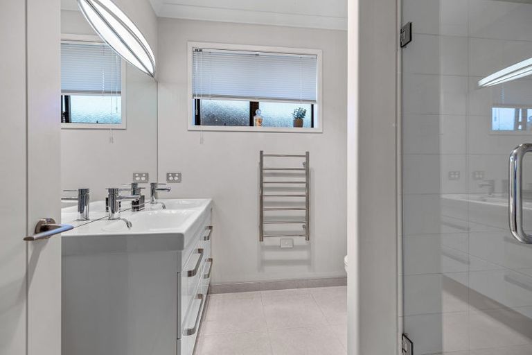 Photo of property in 14 Mervyn Place, Ohauiti, Tauranga, 3112