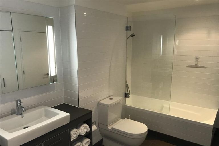 Photo of property in 303/7 Humber Street, Pandora, Napier, 4110