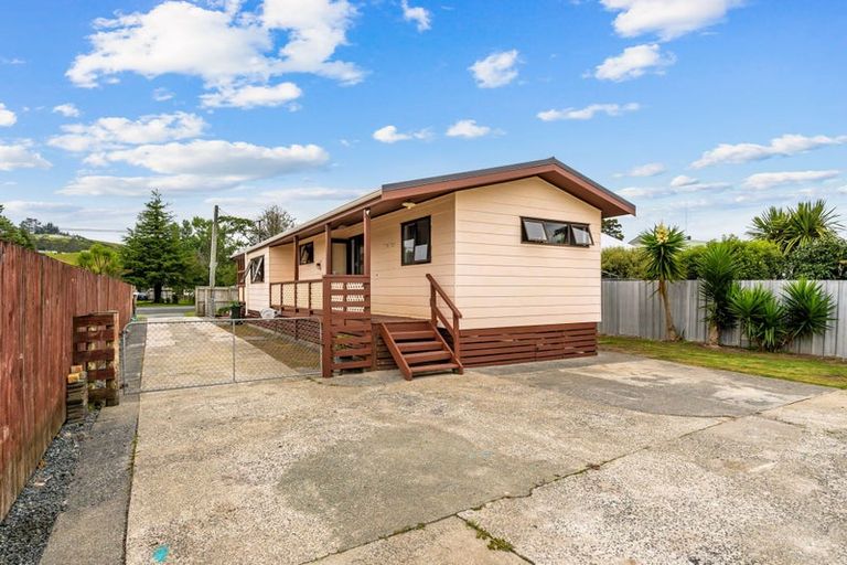 Photo of property in 23 Valley Road, Hikurangi, 0114