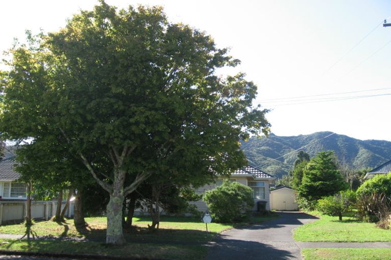 Photo of property in 24 Maher Street, Elderslea, Upper Hutt, 5018