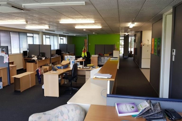 Photo of property in 20 Raroa Road, Kelburn, Wellington, 6012