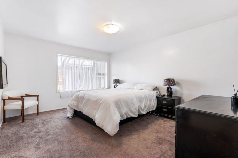 Photo of property in 66 Ferry Parade, Herald Island, Auckland, 0618