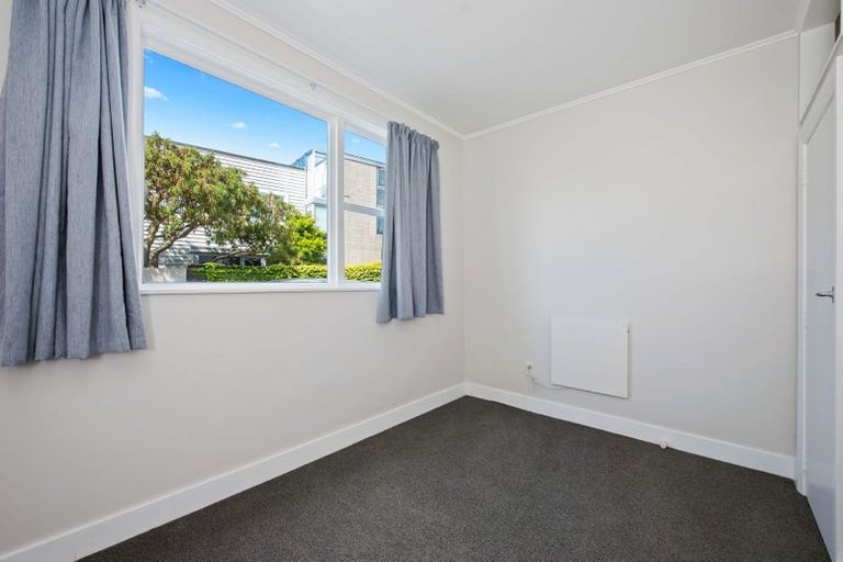 Photo of property in 2 Henry Street, Kilbirnie, Wellington, 6022