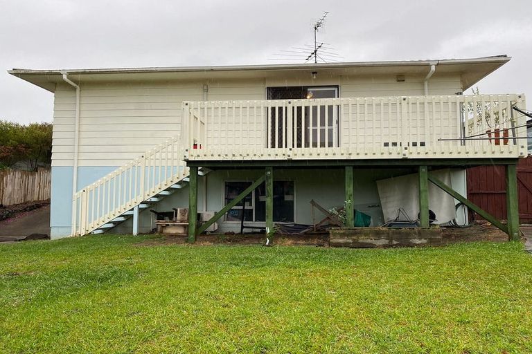 Photo of property in 59 Archmillen Avenue, Pakuranga Heights, Auckland, 2010