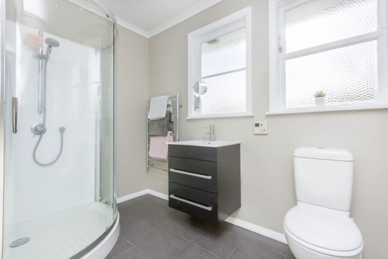 Photo of property in 44a Seddon Street, Wallaceville, Upper Hutt, 5018