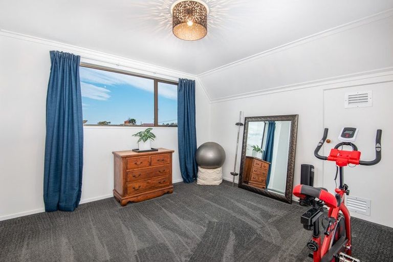 Photo of property in 3 Granville Terrace, Belleknowes, Dunedin, 9011