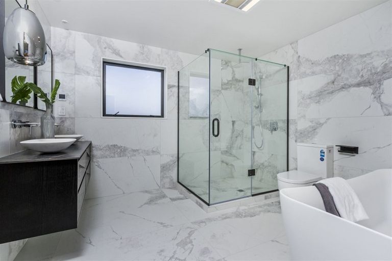 Photo of property in 55 Godfrey Drive, Orewa, 0931