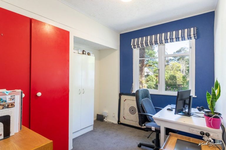 Photo of property in 33 Elmslie Road, Pinehaven, Upper Hutt, 5019