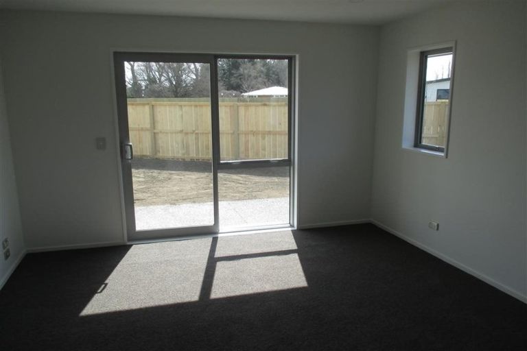 Photo of property in 37 Dunlops Crescent, Bottle Lake, Christchurch, 8083