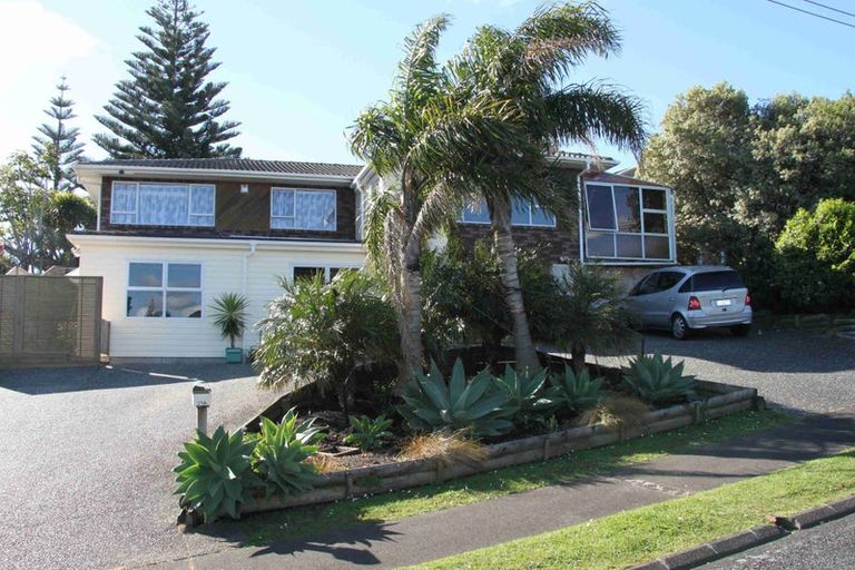 Photo of property in 21 Cardiff Road, Pakuranga, Auckland, 2010