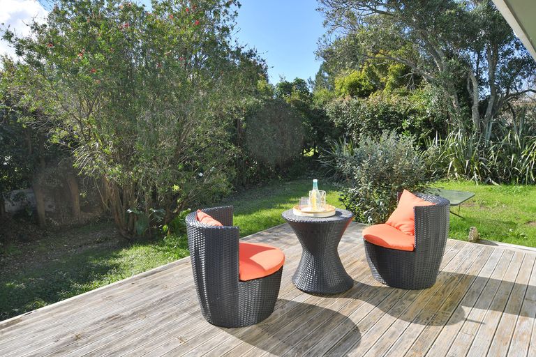 Photo of property in 23b Foster Crescent, Snells Beach, 0920