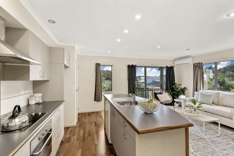 Photo of property in 96a Montgomery Avenue, Karori, Wellington, 6012