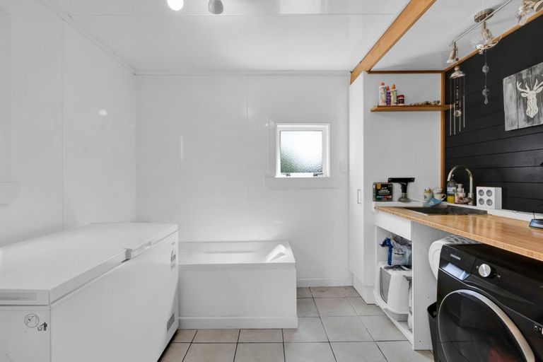 Photo of property in 143 Portia Street, Stratford, 4332