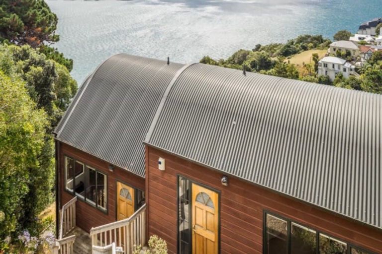 Photo of property in 14 Palliser Road, Roseneath, Wellington, 6011