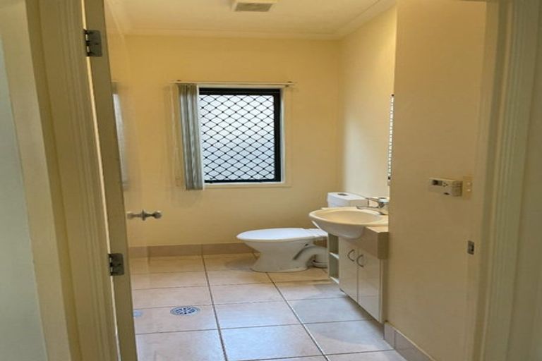 Photo of property in 15 Trimaran Drive, Gulf Harbour, Whangaparaoa, 0930