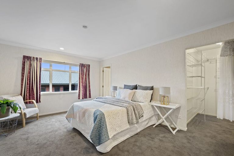 Photo of property in 4 Hunt Grove, Leamington, Cambridge, 3432