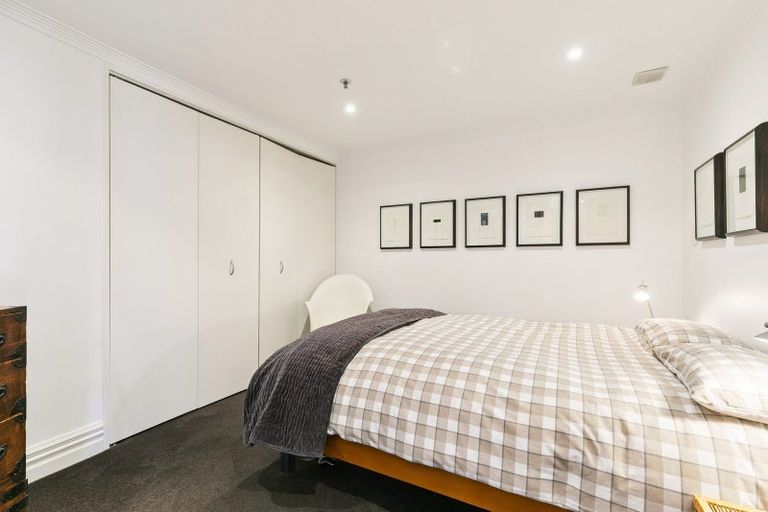Photo of property in Tennyson Apartments, 31/25 Tennyson Street, Te Aro, Wellington, 6011