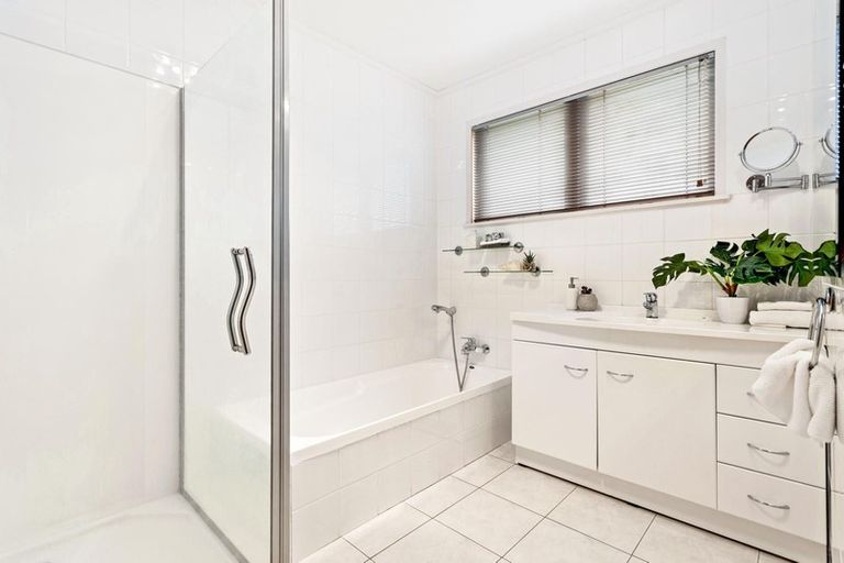 Photo of property in 11 Jenelin Road, Glendene, Auckland, 0602