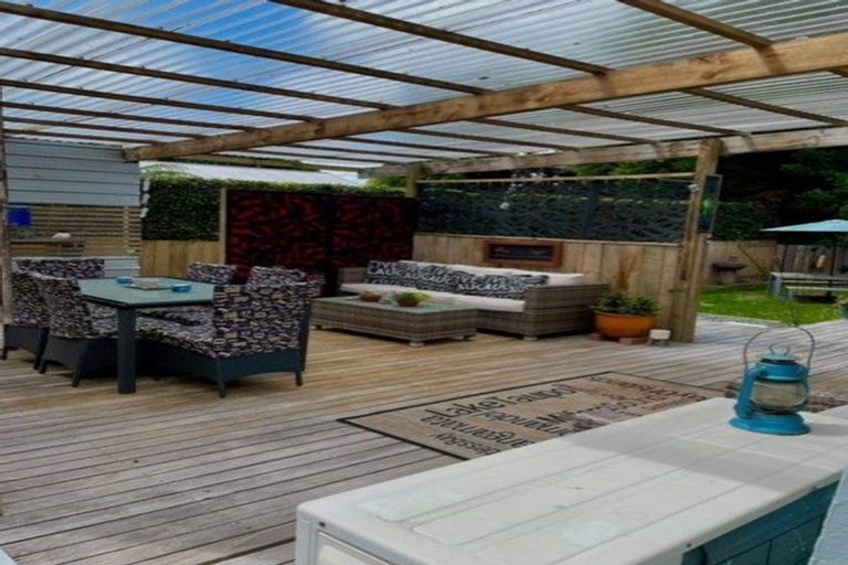 Photo of property in 6 Shearwater Street, One Tree Point, 0118