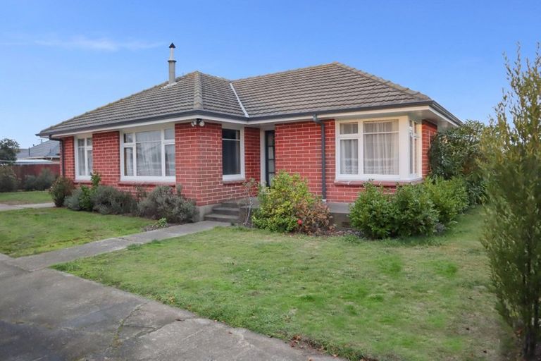 Photo of property in 221 Shortland Street, Aranui, Christchurch, 8061