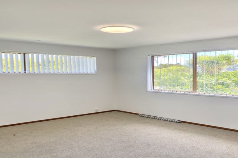 Photo of property in 5 Urlich Drive, Ranui, Auckland, 0612