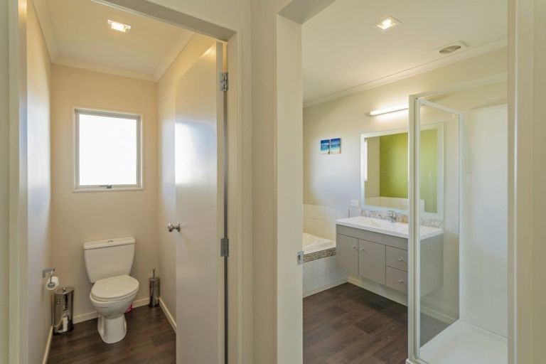 Photo of property in 14 Captain Wood Avenue, Whitianga, 3510