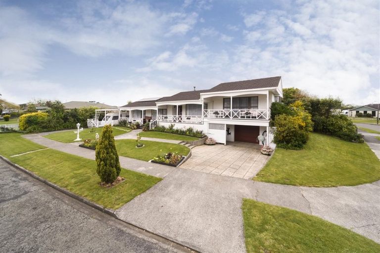 Photo of property in 7 Dunallen Avenue, Marton, 4710