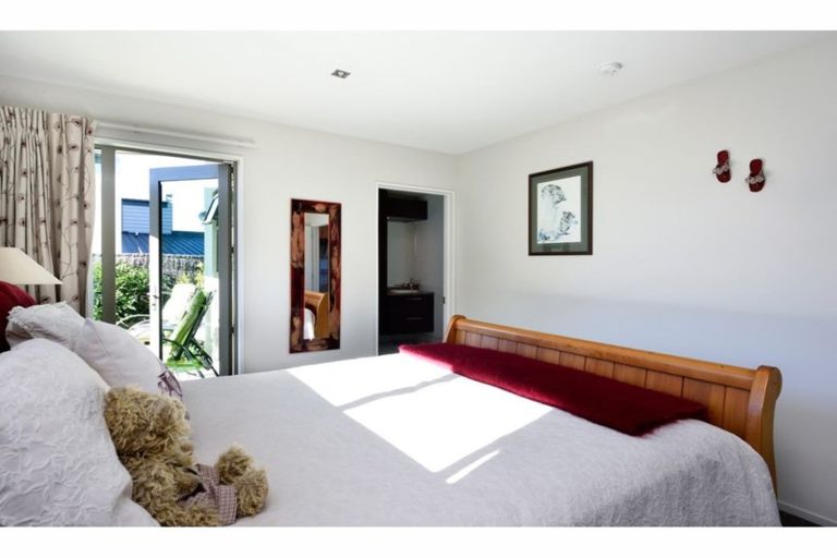 Photo of property in 355 Princes Drive, Britannia Heights, Nelson, 7010