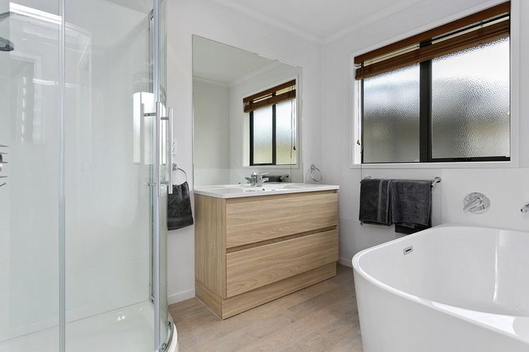 Photo of property in 33 Chaucer Street, Leamington, Cambridge, 3432